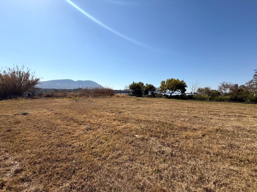  Bedroom Property for Sale in The Coves North West